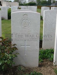 MONT HUON MILITARY CEMETERY, LE TREPORT - EVANS, GEORGE WILLIAM