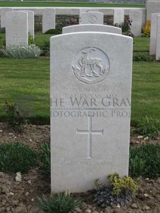 MONT HUON MILITARY CEMETERY, LE TREPORT - EVANS, JAMES HAVARD