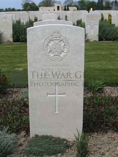 MONT HUON MILITARY CEMETERY, LE TREPORT - FALLOWS, H