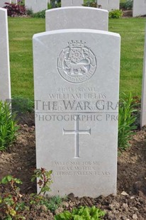 MONT HUON MILITARY CEMETERY, LE TREPORT - FIELDS, WILLIAM