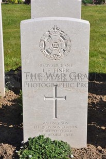 MONT HUON MILITARY CEMETERY, LE TREPORT - FINER, JOSEPH EDWARD