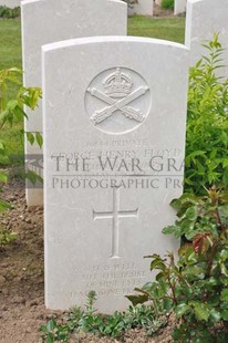 MONT HUON MILITARY CEMETERY, LE TREPORT - FLOYD, GEORGE HENRY