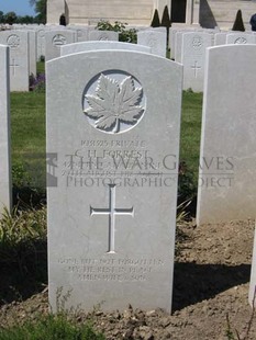 MONT HUON MILITARY CEMETERY, LE TREPORT - FORREST, CHARLES HENRY