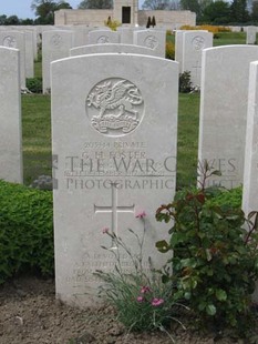 MONT HUON MILITARY CEMETERY, LE TREPORT - FOSTER, GEORGE HENRY