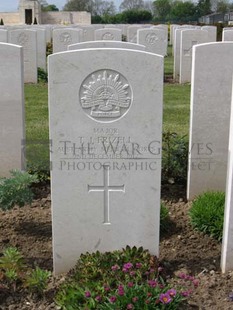 MONT HUON MILITARY CEMETERY, LE TREPORT - FRIZELLE, THOMAS JAMES