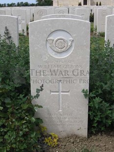 MONT HUON MILITARY CEMETERY, LE TREPORT - GIBBONS, WILLIAM