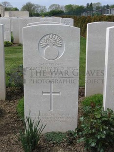 MONT HUON MILITARY CEMETERY, LE TREPORT - GILBERT, EDWARD HENRY