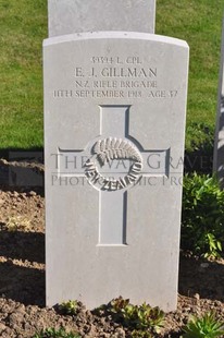 MONT HUON MILITARY CEMETERY, LE TREPORT - GILLMAN, ERNEST JOHN