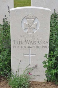 MONT HUON MILITARY CEMETERY, LE TREPORT - GLENISTER, ALBERT JAMES