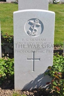 MONT HUON MILITARY CEMETERY, LE TREPORT - GRAHAM, FRED GEORGE