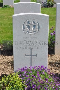 MONT HUON MILITARY CEMETERY, LE TREPORT - GREEN, W