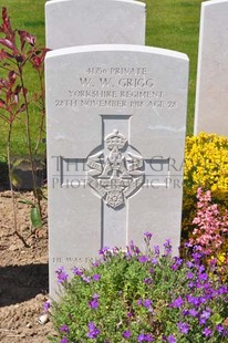 MONT HUON MILITARY CEMETERY, LE TREPORT - GRIGG, WALTER WILFRED