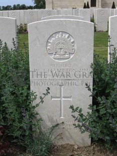 MONT HUON MILITARY CEMETERY, LE TREPORT - HAMILTON, ROBERT GEORGE