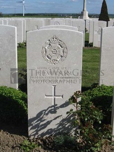 MONT HUON MILITARY CEMETERY, LE TREPORT - HARDEN, JAMES