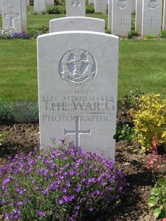 MONT HUON MILITARY CEMETERY, LE TREPORT - HARRIS, ALEC ALFRED