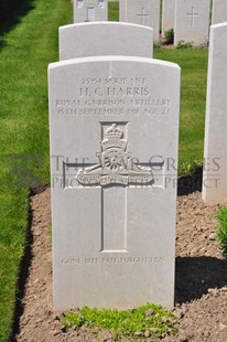 MONT HUON MILITARY CEMETERY, LE TREPORT - HARRIS, HERBERT CHARLES