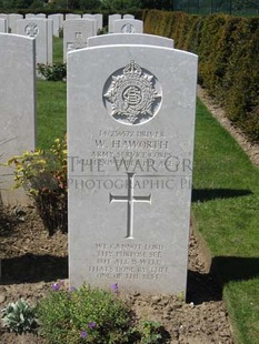 MONT HUON MILITARY CEMETERY, LE TREPORT - HAWORTH, WILLIAM