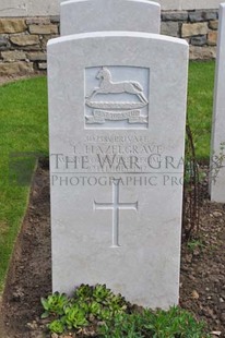 MONT HUON MILITARY CEMETERY, LE TREPORT - HAZELGRAVE, T