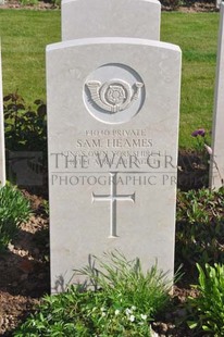 MONT HUON MILITARY CEMETERY, LE TREPORT - HEAMES, SAM