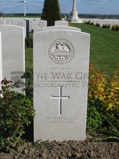 MONT HUON MILITARY CEMETERY, LE TREPORT - HEATHCOTE, ERNEST GEORGE BAXTER