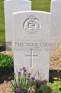 MONT HUON MILITARY CEMETERY, LE TREPORT - HEPTINSTALL, WILLIAM EDWARD