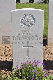 MONT HUON MILITARY CEMETERY, LE TREPORT - HEWETT, HENRY