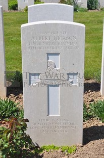 MONT HUON MILITARY CEMETERY, LE TREPORT - HICKSON, ALBERT