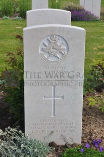 MONT HUON MILITARY CEMETERY, LE TREPORT - HIRONS, LEONARD GOODE