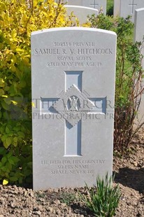 MONT HUON MILITARY CEMETERY, LE TREPORT - HITCHCOCK, SAMUEL ROBERT VICTOR