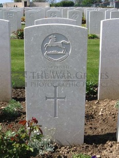 MONT HUON MILITARY CEMETERY, LE TREPORT - HOLDEN, WILLIAM