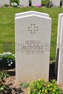 MONT HUON MILITARY CEMETERY, LE TREPORT - HOLTKOTTER, HEINRICH