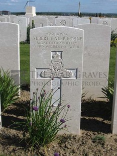 MONT HUON MILITARY CEMETERY, LE TREPORT - HORNE, ALBERT CALEB