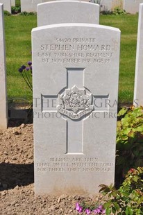 MONT HUON MILITARY CEMETERY, LE TREPORT - HOWARD, STEPHEN