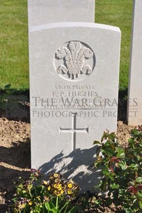 MONT HUON MILITARY CEMETERY, LE TREPORT - HUGHES, FREDERICK PERCY