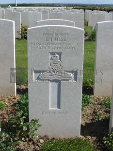 MONT HUON MILITARY CEMETERY, LE TREPORT - HULSE, EDGAR