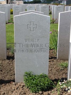 MONT HUON MILITARY CEMETERY, LE TREPORT - JANSEN, WILHELM