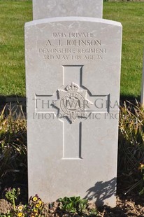 MONT HUON MILITARY CEMETERY, LE TREPORT - JOHNSON, A J