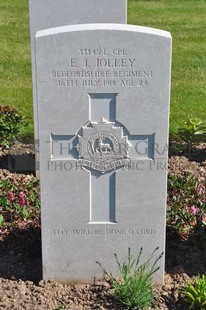 MONT HUON MILITARY CEMETERY, LE TREPORT - JOLLEY, ERNEST JAMES