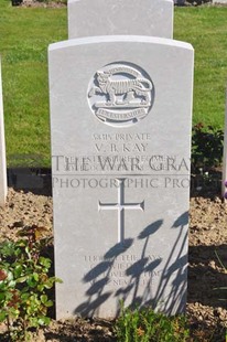 MONT HUON MILITARY CEMETERY, LE TREPORT - KAY, VINCENT BARON