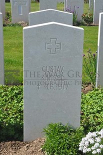 MONT HUON MILITARY CEMETERY, LE TREPORT - KINTZEL, GUSTAV