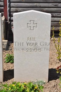 MONT HUON MILITARY CEMETERY, LE TREPORT - KOCH, PAUL