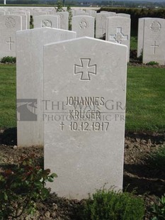 MONT HUON MILITARY CEMETERY, LE TREPORT - KRUGER, JOHANNES