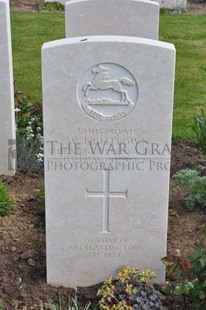 MONT HUON MILITARY CEMETERY, LE TREPORT - LIGHTBOWN, WILLIAM