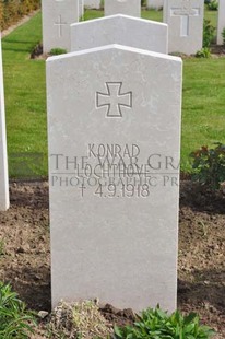 MONT HUON MILITARY CEMETERY, LE TREPORT - LOCHTHOVE, KONRAD