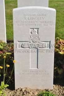 MONT HUON MILITARY CEMETERY, LE TREPORT - LONGLEY, SAMSON