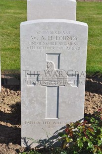 MONT HUON MILITARY CEMETERY, LE TREPORT - LOUNDS, WILLIAM ARTHUR HAYDON