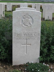 MONT HUON MILITARY CEMETERY, LE TREPORT - MacGREGOR, FREDERICK ALEXANDER