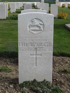 MONT HUON MILITARY CEMETERY, LE TREPORT - MAHON, OSWALD SYDNEY WILSON