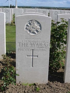 MONT HUON MILITARY CEMETERY, LE TREPORT - MARKHAM, JOHN HENRY