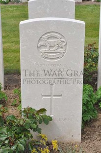 MONT HUON MILITARY CEMETERY, LE TREPORT - MARTIN, ARTHUR WILLIAM